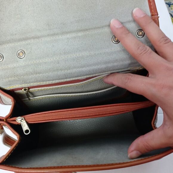 Vintage Dooney & Bourke shoulder bag - Picture 6 of 10